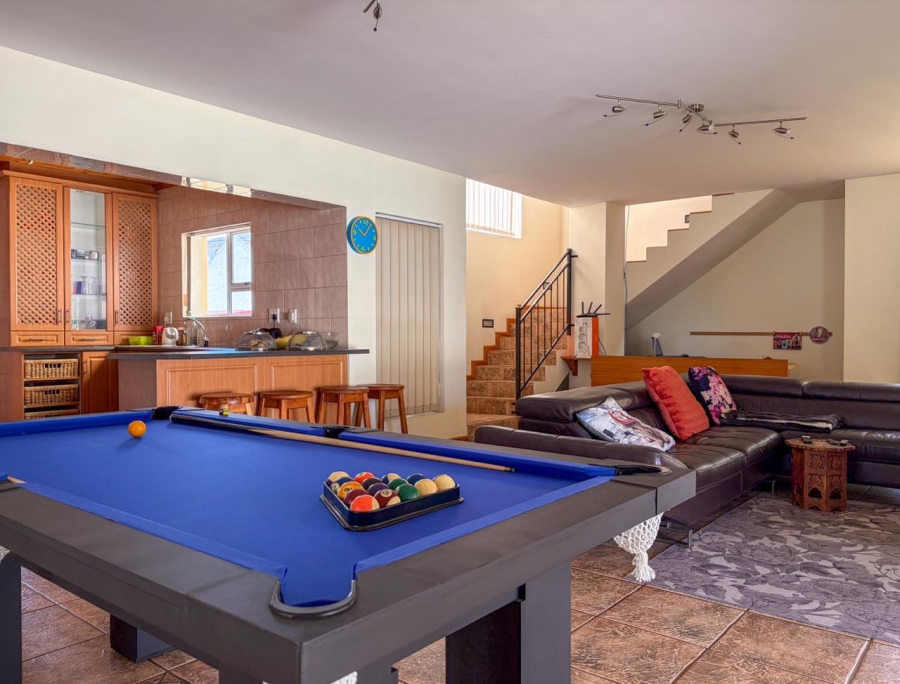 3 Bedroom Property for Sale in Country Club Western Cape